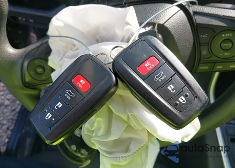 2019 Toyota Rav4 Xle from USA, damaged, VIN JTMW1RFV1KD503580